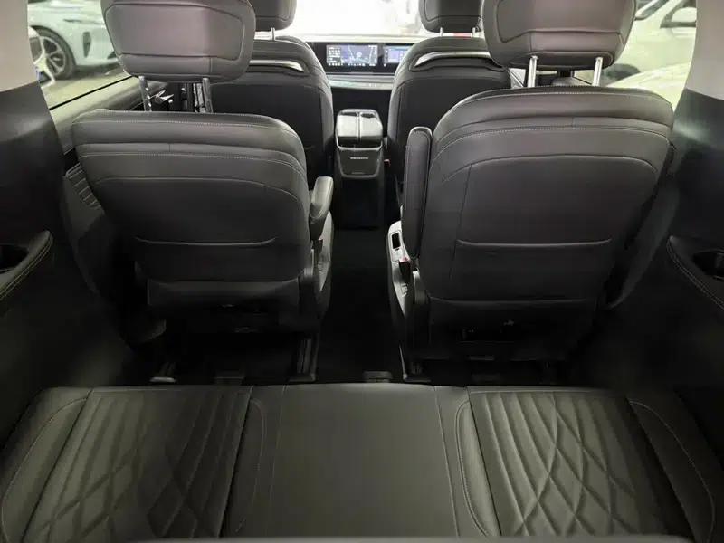 Maxus G90 2022 2.0T Nebula 7-seater Edition — миниатюра 10
