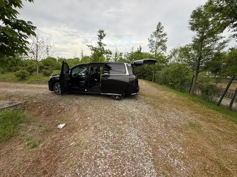 Maxus G90 2022 2.0T Starry Sky 7-Seater Edition — миниатюра 13