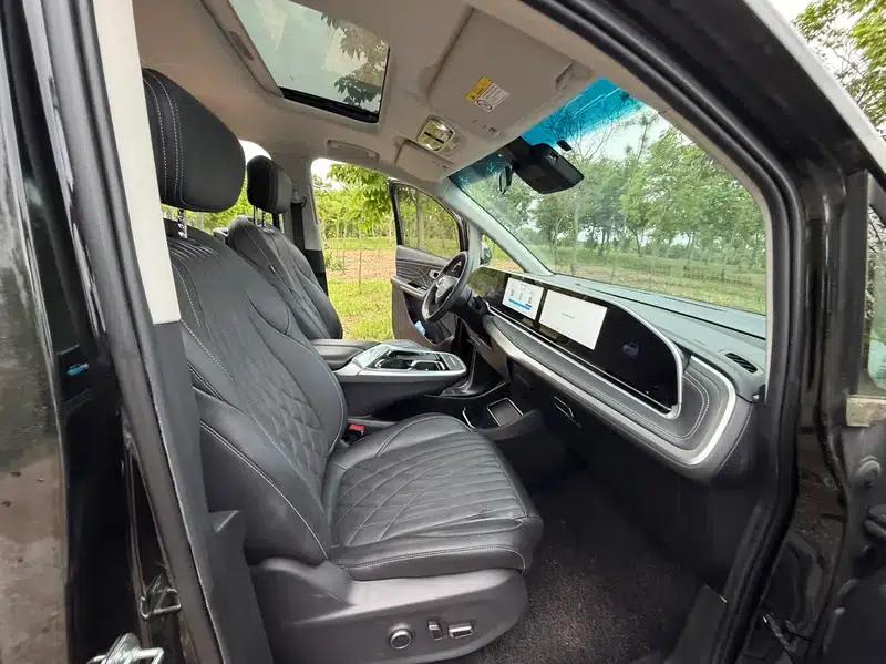 Maxus G90 2022 2.0T Starry Sky 7-Seater Edition — миниатюра 23