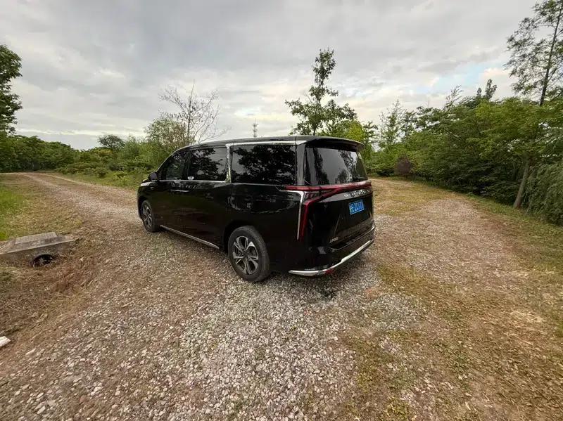 Maxus G90 2022 2.0T Starry Sky 7-Seater Edition — миниатюра 4