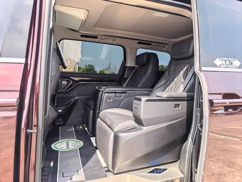 Maxus G90 2022 2.0T Interstellar 7-Seater Edition — миниатюра 15