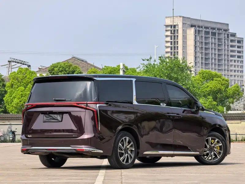 Maxus G90 2022 2.0T Interstellar 7-Seater Edition — миниатюра 7