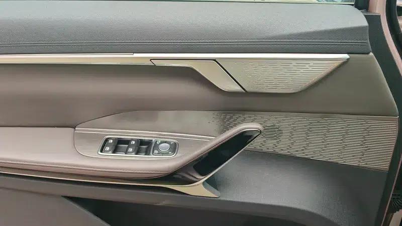 Maxus G70 2024 2.0T Automatic Flagship Edition 7-Seater — миниатюра 10