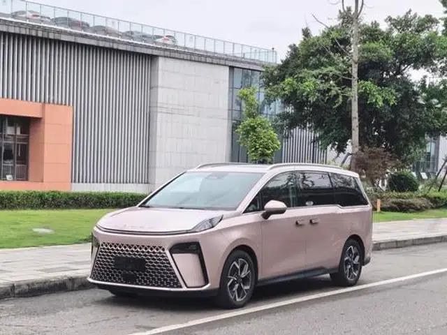 Maxus G70 2024 2.0T Automatic Flagship Edition 7-Seater