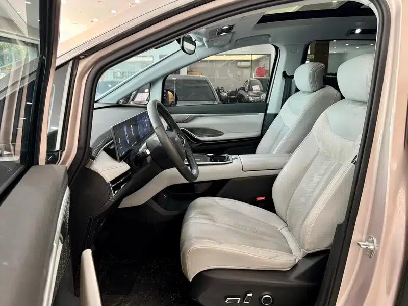 Maxus G70 2024 2.0T Automatic Flagship Edition 7-Seater — миниатюра 13