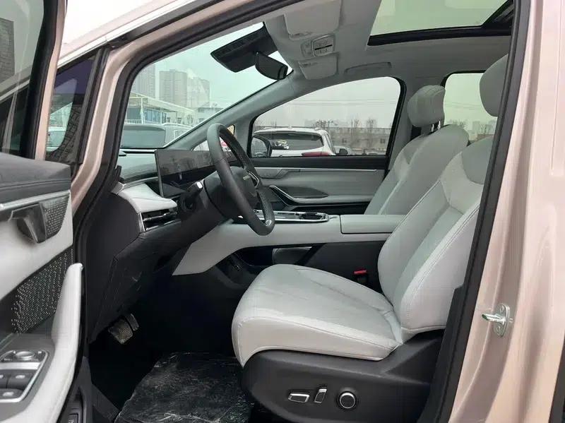 Maxus G70 2024 2.0T Automatic Flagship Edition 7-Seater — миниатюра 15