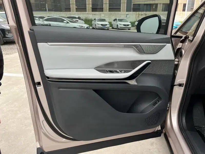 Maxus G70 2024 2.0T Automatic Flagship Edition 7-Seater — миниатюра 9