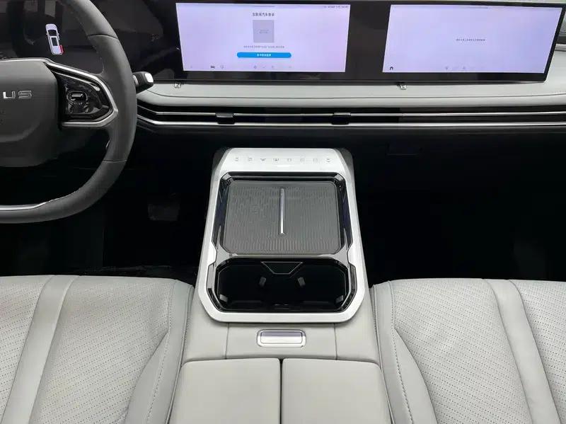 Maxus G70 2024 2.0T Automatic Flagship Edition 7-Seater — миниатюра 10