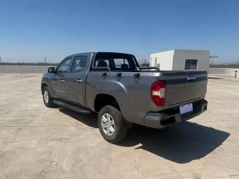 2023 Starship L 2.0T Manual Diesel 2WD Elite Edition Long Box — миниатюра 4