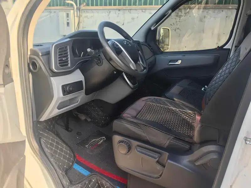 Xintu EV80 2023 PLUS Multi-purpose Passenger Vehicle Short Wheelbase Low Roof — миниатюра 9