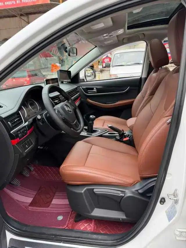 Fengxing T5 2020 1.6L Manual Comfort Model (China VI Emission Standard) — миниатюра 8