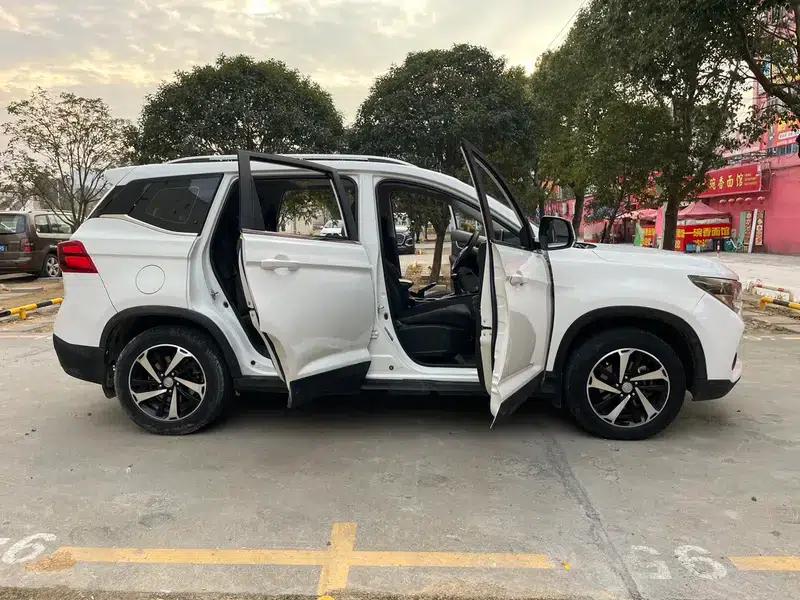 Fengxing T5 2020 1.6L Manual Comfort Model (China VI Emission Standard) — миниатюра 13