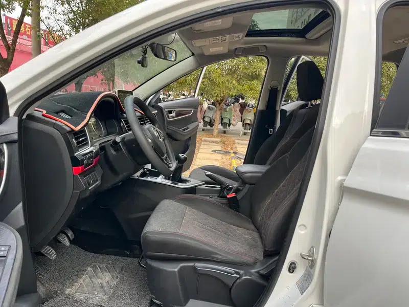 Fengxing T5 2020 1.6L Manual Comfort Model (China VI Emission Standard) — миниатюра 15