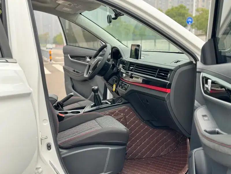 Fengxing T5 2020 1.6L Manual Comfort Model (China VI Emission Standard) — миниатюра 12
