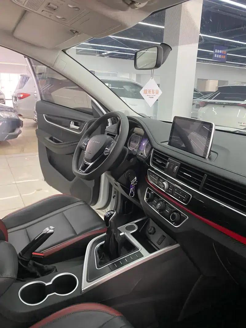 Fengxing T5 2021 1.6L Manual Premium Edition — миниатюра 11