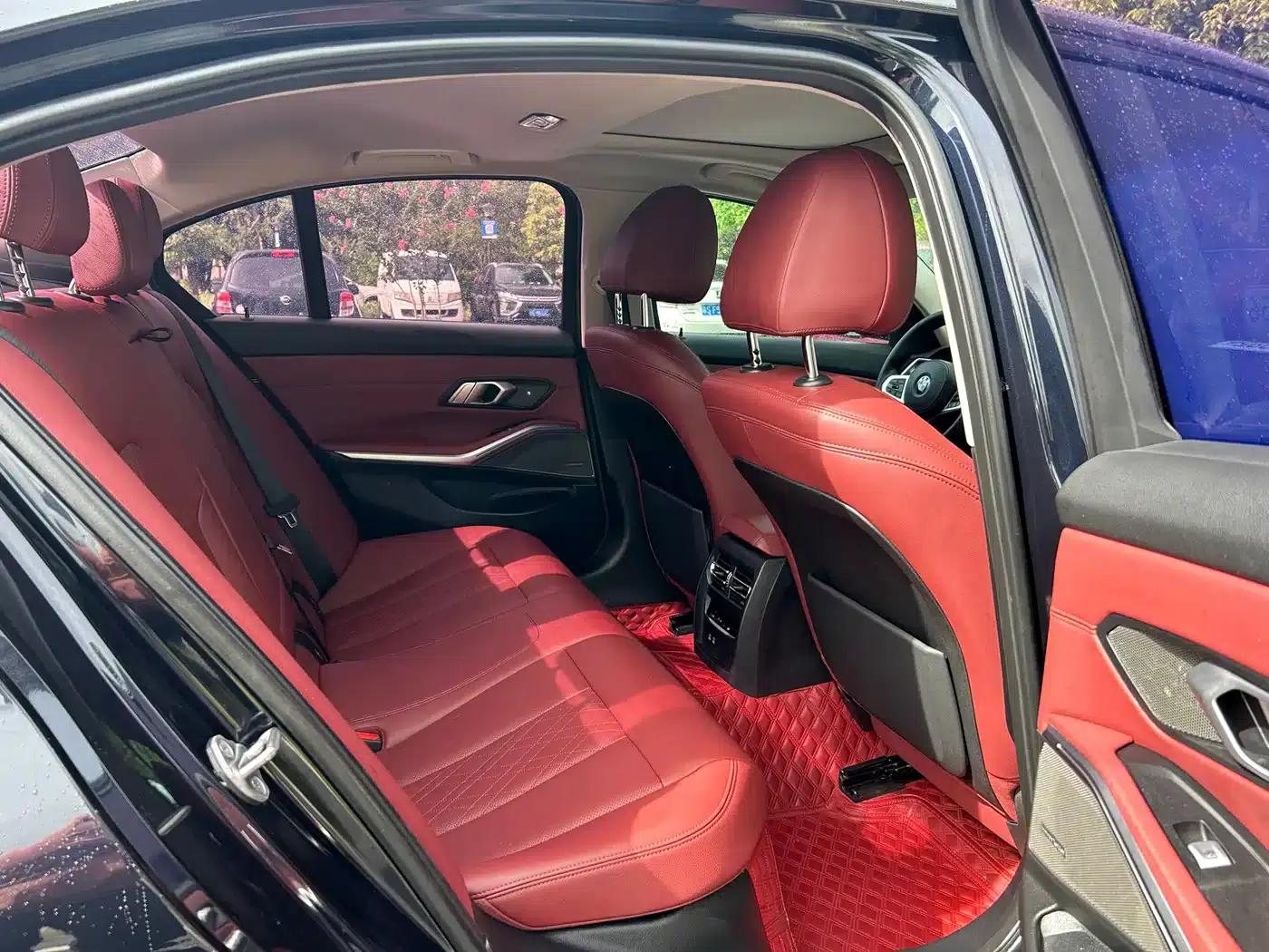 2022 BMW 3 Series Facelift 325i M Sport Shadow Edition — миниатюра 12