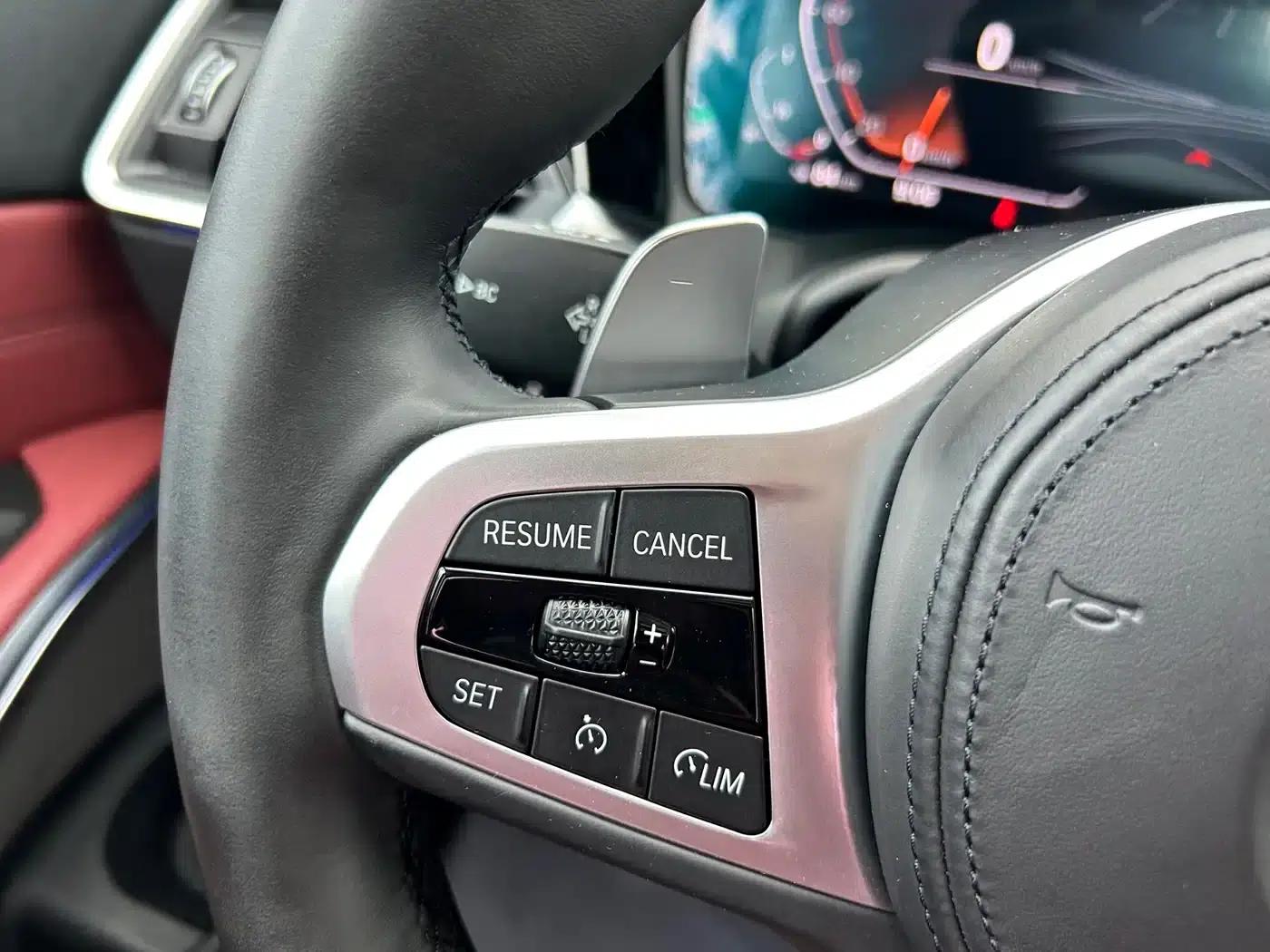 2022 BMW 3 Series Facelift 325i M Sport Shadow Edition — миниатюра 18