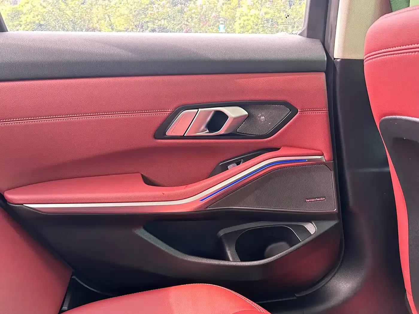 2022 BMW 3 Series Facelift 325i M Sport Shadow Edition — миниатюра 22