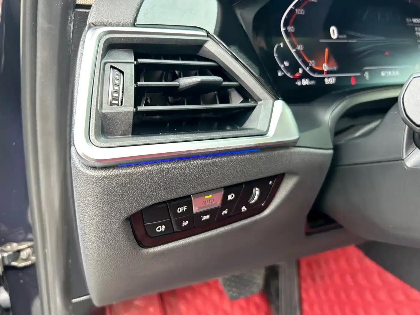 2022 BMW 3 Series Facelift 325i M Sport Shadow Edition — миниатюра 26