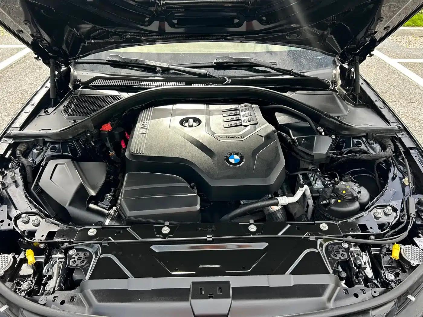 2022 BMW 3 Series Facelift 325i M Sport Shadow Edition — миниатюра 30