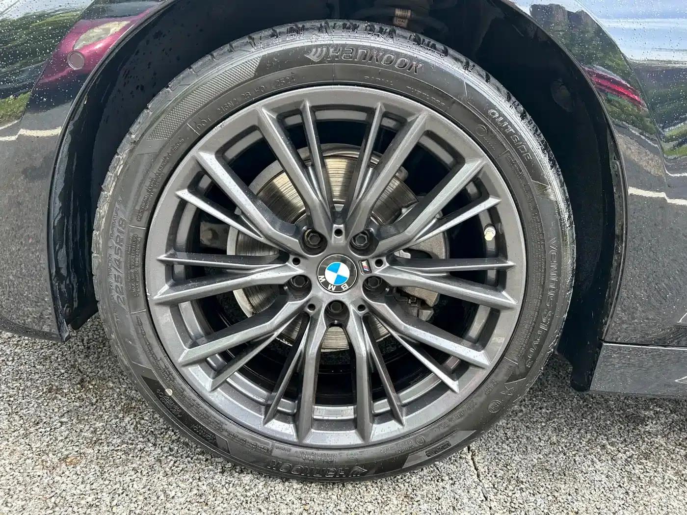 2022 BMW 3 Series Facelift 325i M Sport Shadow Edition — миниатюра 6