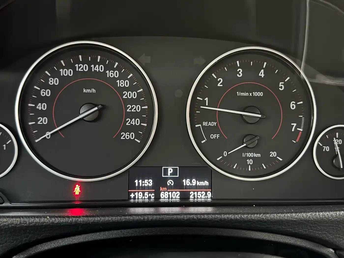 2017 BMW 3 Series 320i M Sport — миниатюра 6