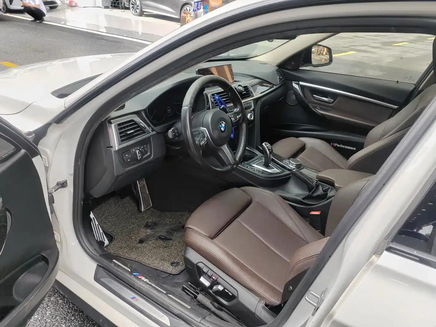 2019 BMW 3 Series 320Li M Sport Shadow Edition — миниатюра 10
