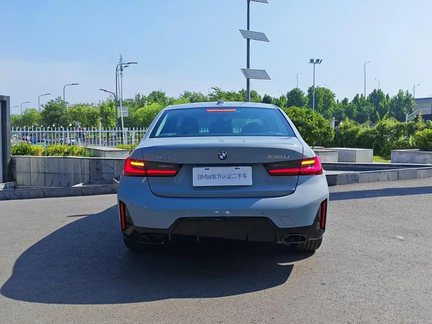 2025 BMW 3 Series 330Li M Sport Shadow Edition — миниатюра 4