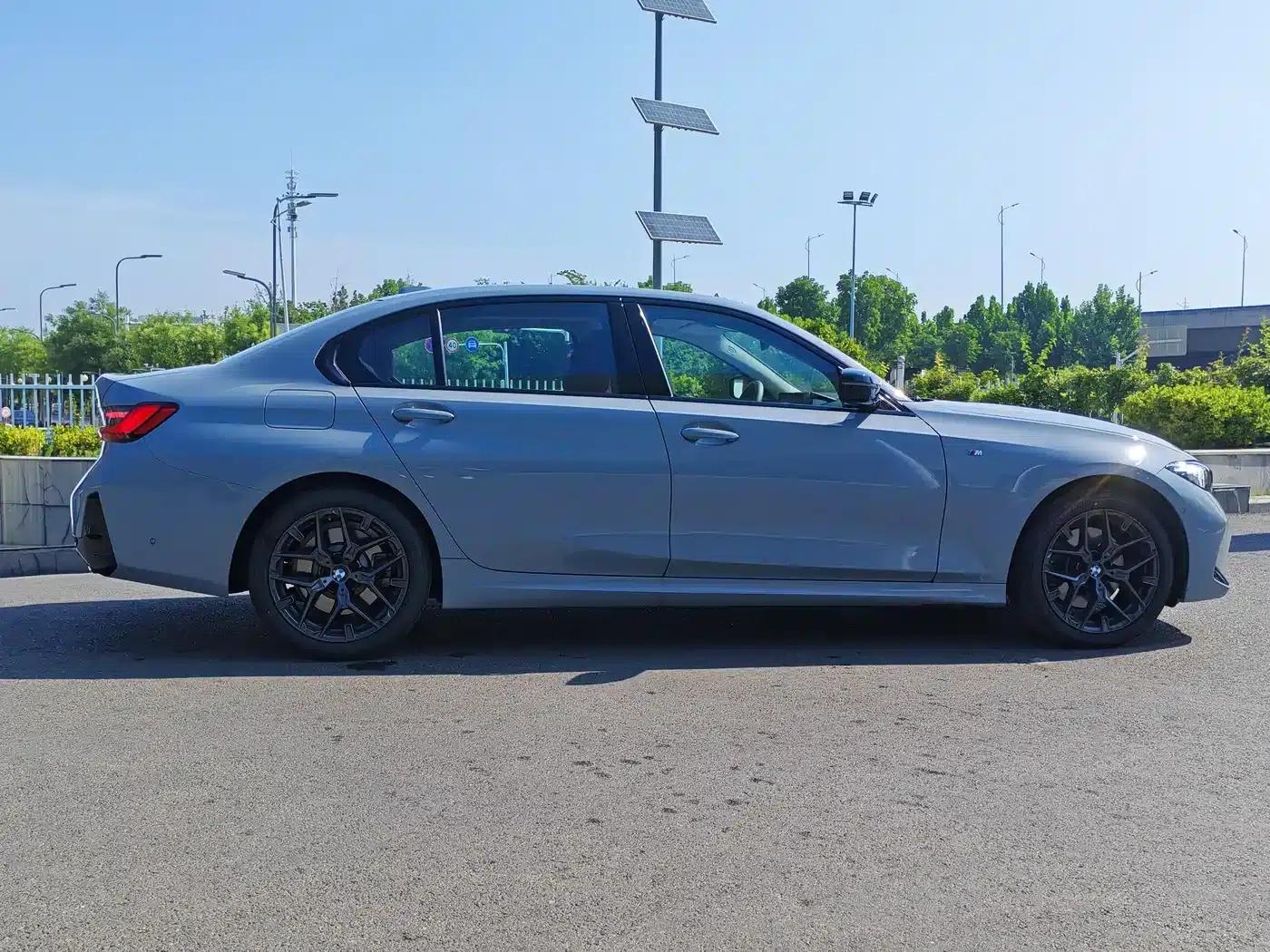 2025 BMW 3 Series 330Li M Sport Shadow Edition — миниатюра 6