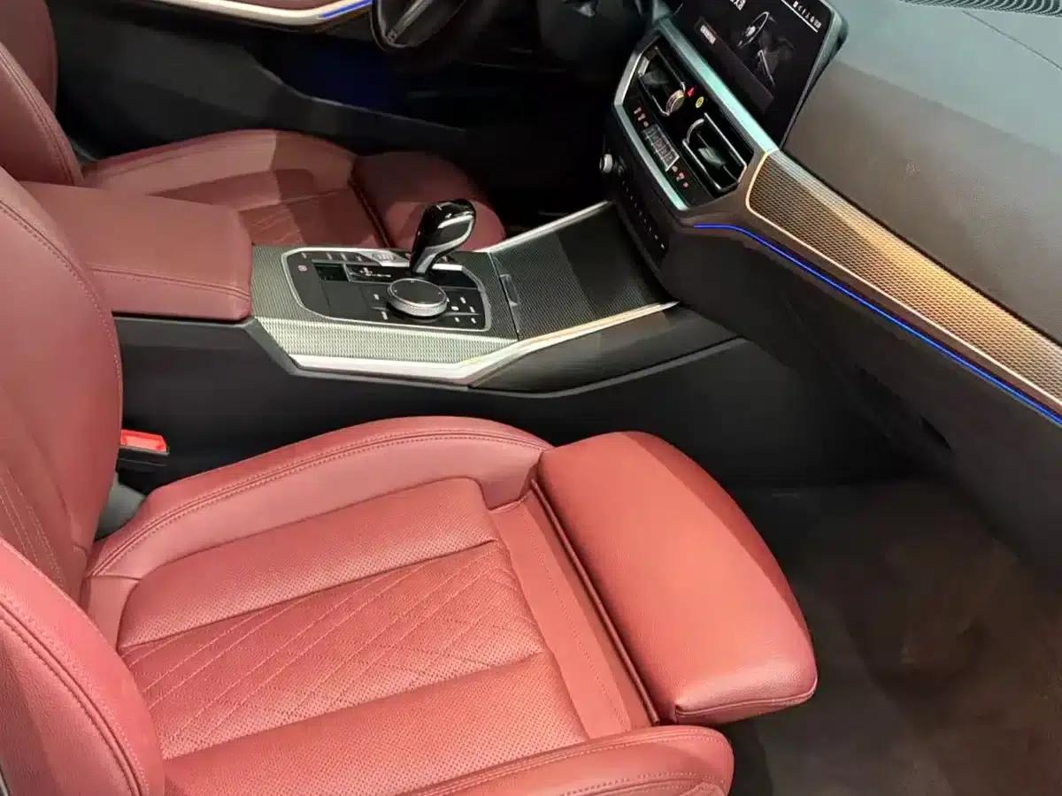 2022 BMW 3 Series 325i M Sport Shadow Edition — миниатюра 4