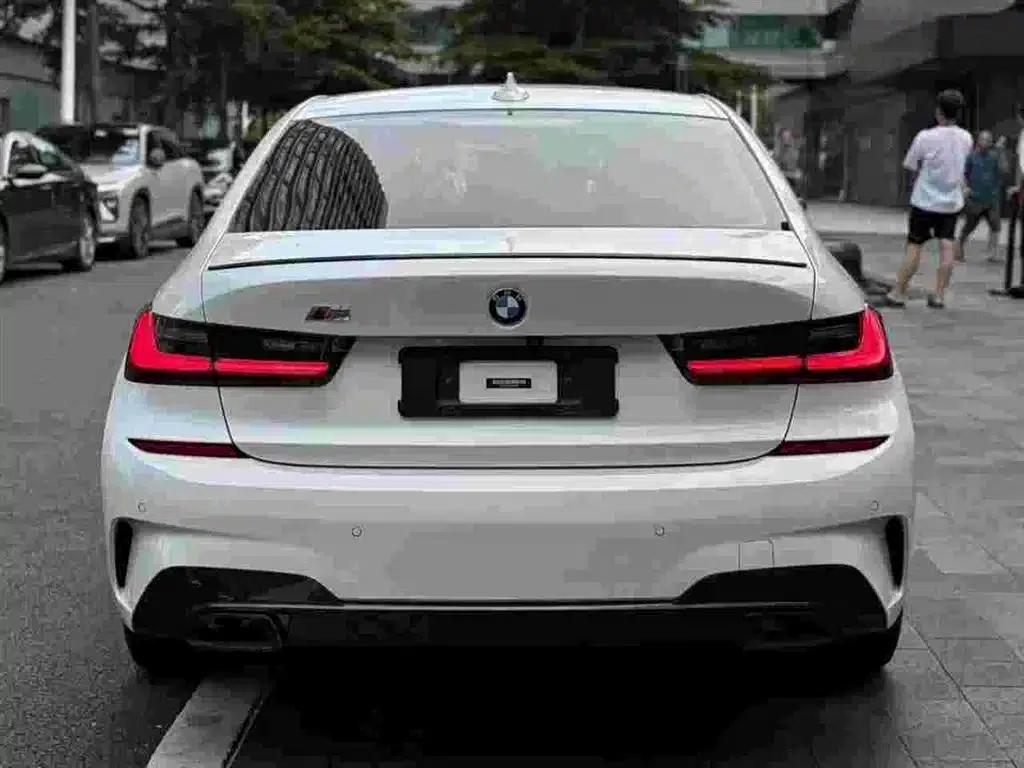 2020 BMW 3 Series 325Li M Sport Shadow Edition — миниатюра 3