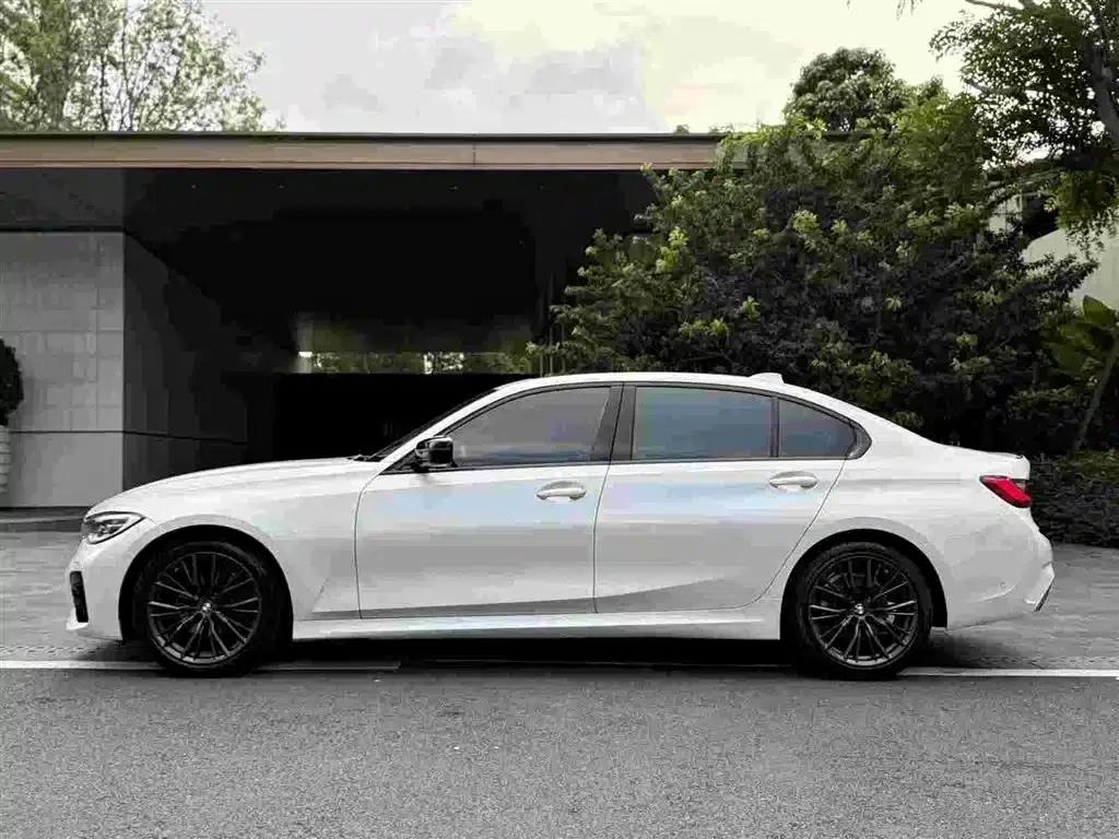 2020 BMW 3 Series 325Li M Sport Shadow Edition — миниатюра 6