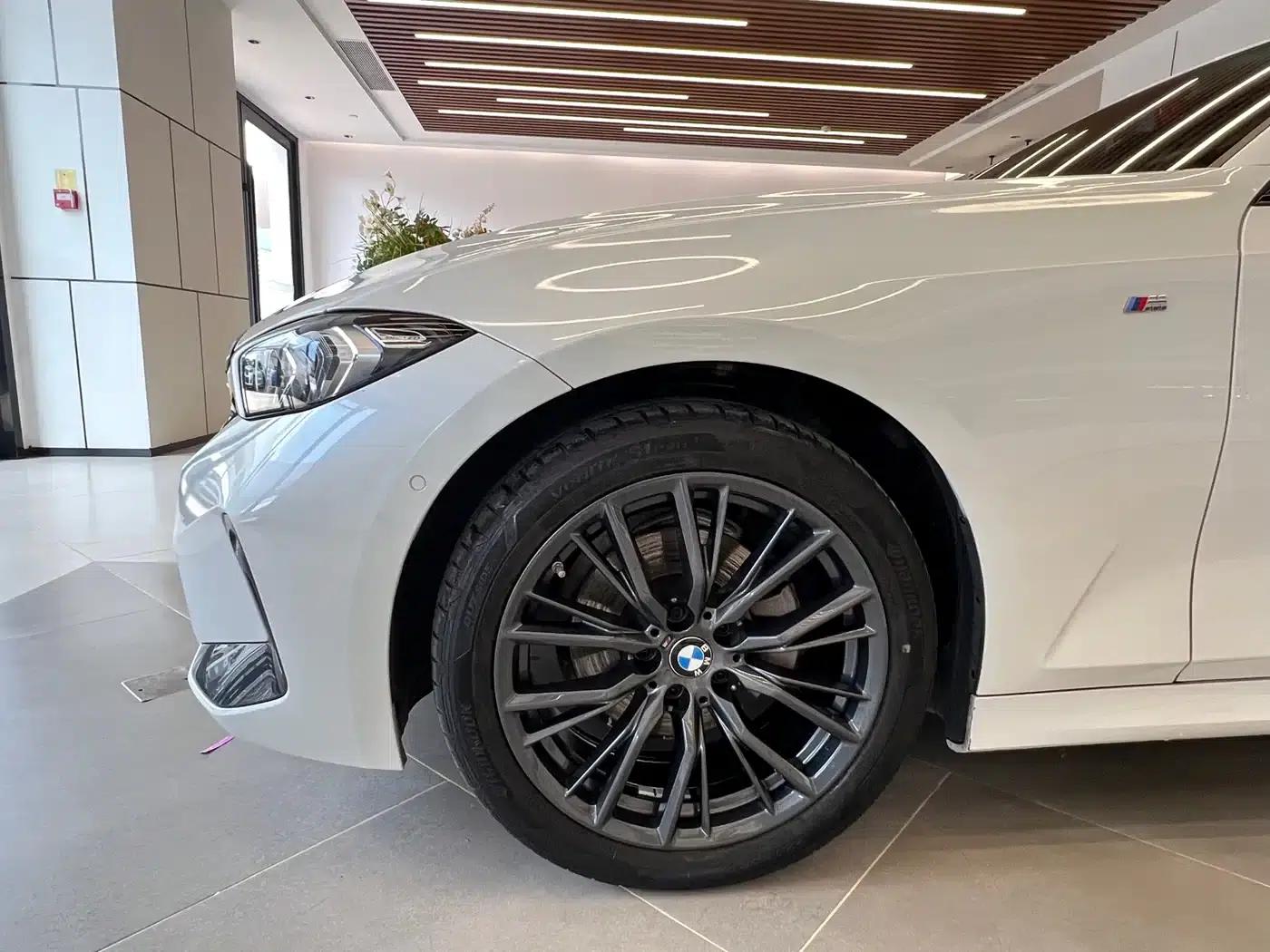 2023 BMW 3 Series 325Li M Sport Package — миниатюра 4