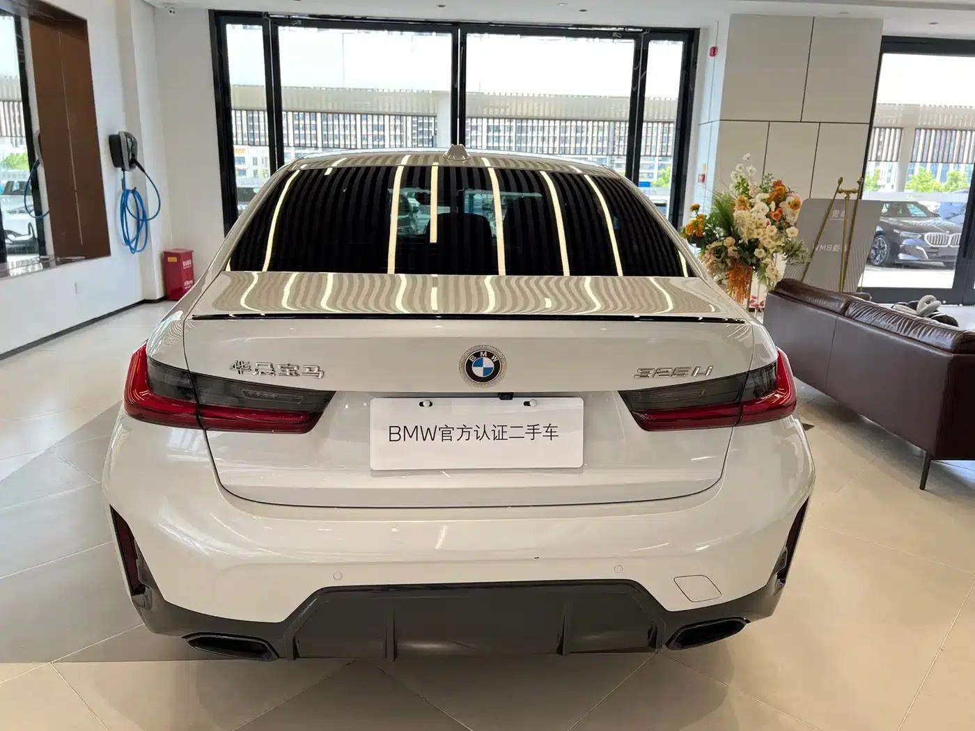 2023 BMW 3 Series 325Li M Sport Package — миниатюра 5