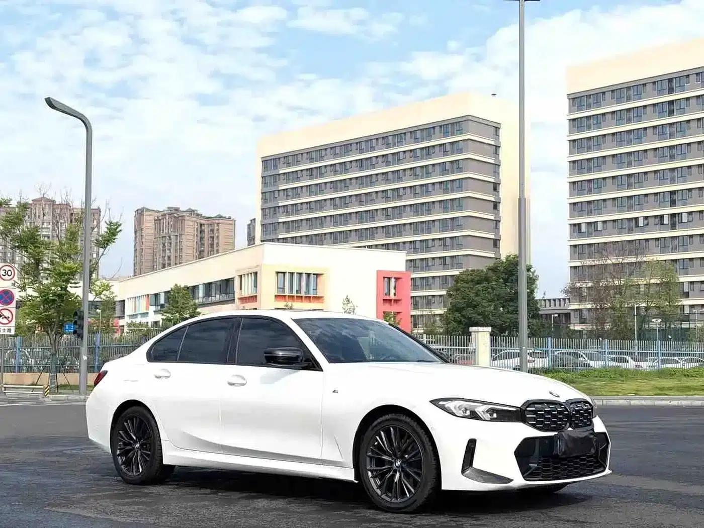 2023 BMW 3 Series 325i M Sport Shadow Edition — миниатюра 3