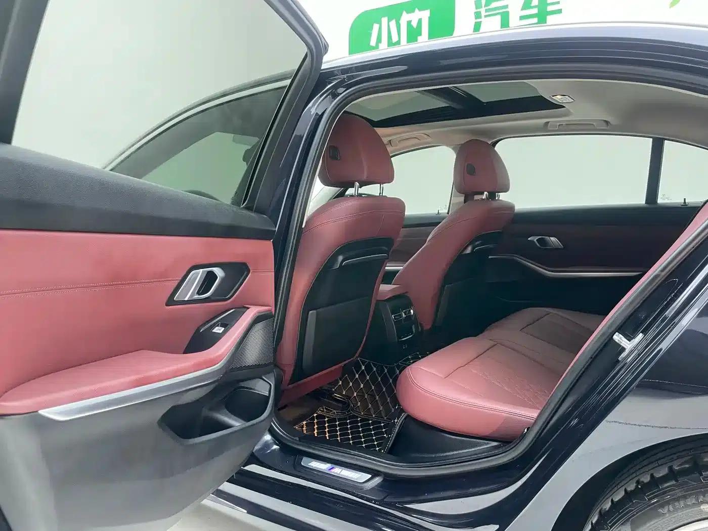 2022 BMW 3 Series 320Li M Sport Package — миниатюра 11