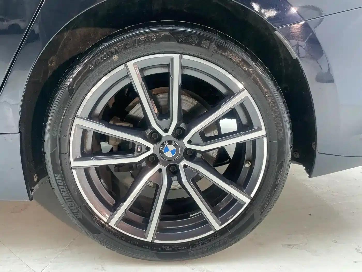 2022 BMW 3 Series 320Li M Sport Package — миниатюра 15