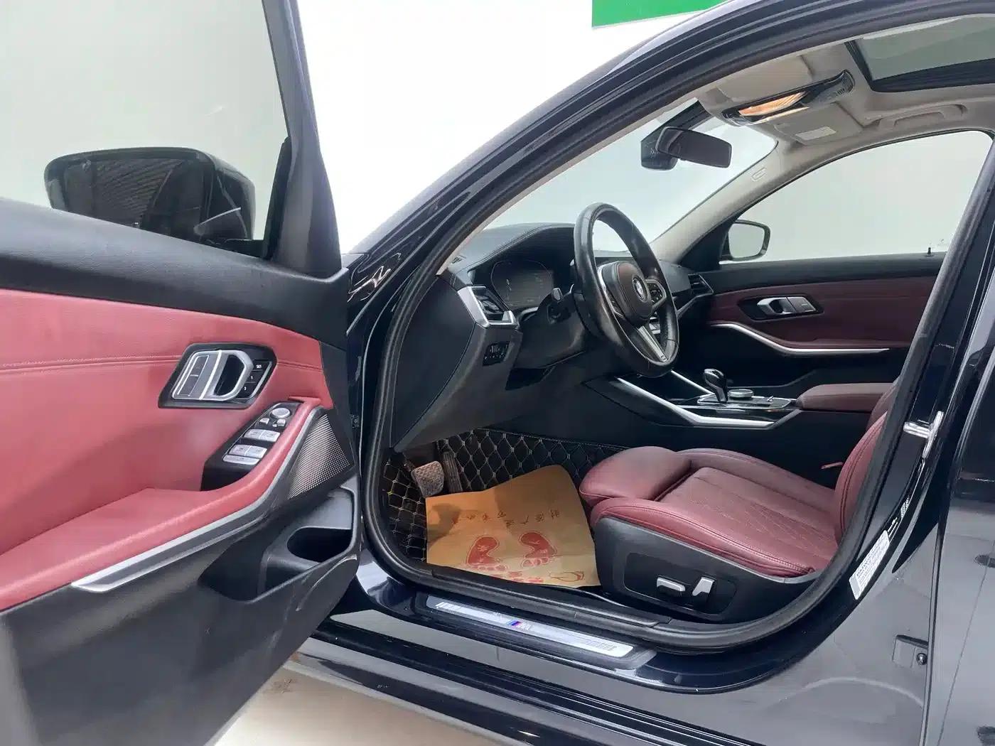 2022 BMW 3 Series 320Li M Sport Package — миниатюра 8