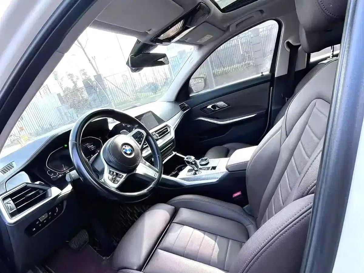 2020 BMW 3 Series 325Li M Sport Shadow Edition — миниатюра 5
