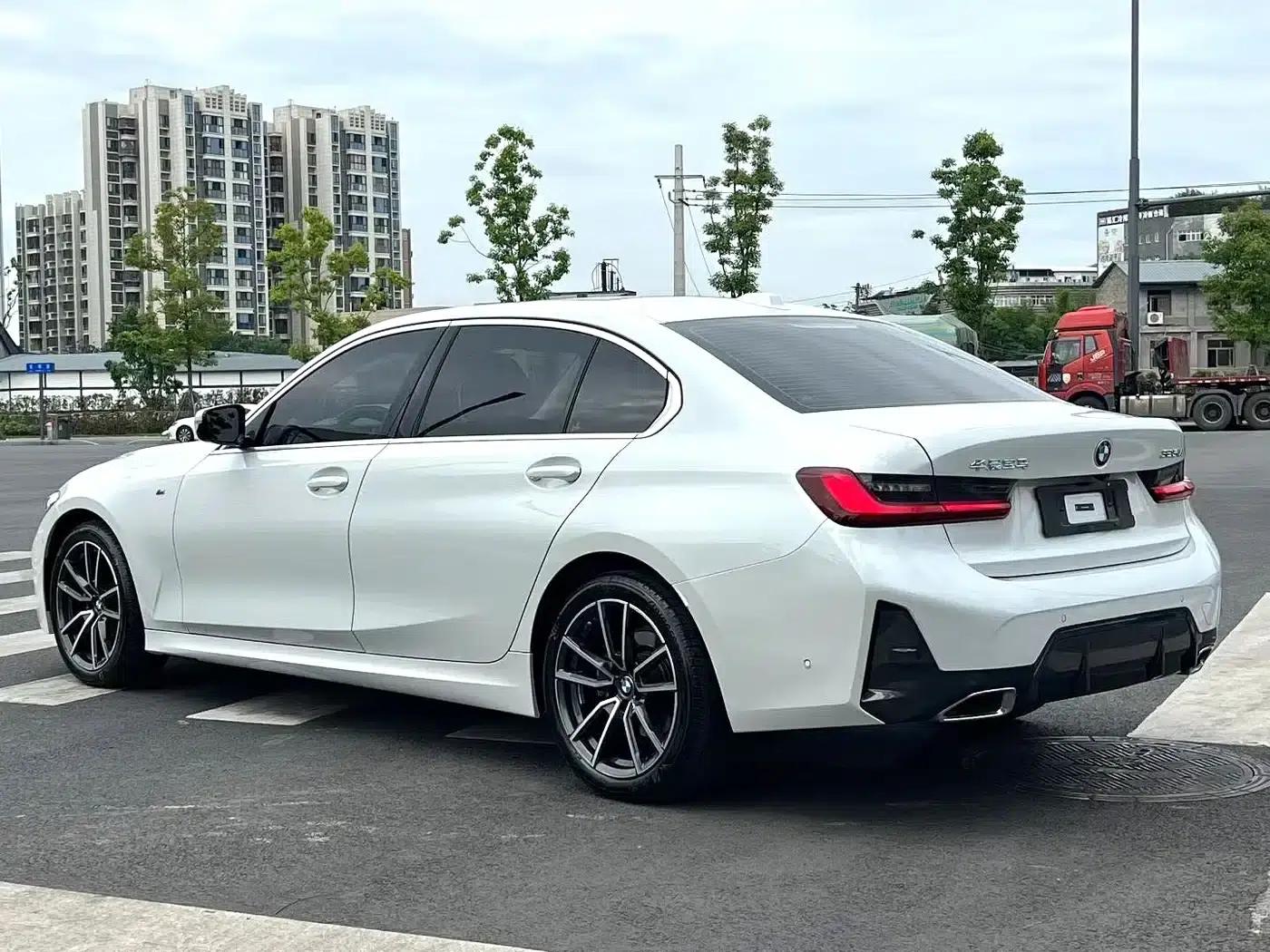 2024 BMW 3 Series 320Li M Sport Package — миниатюра 9