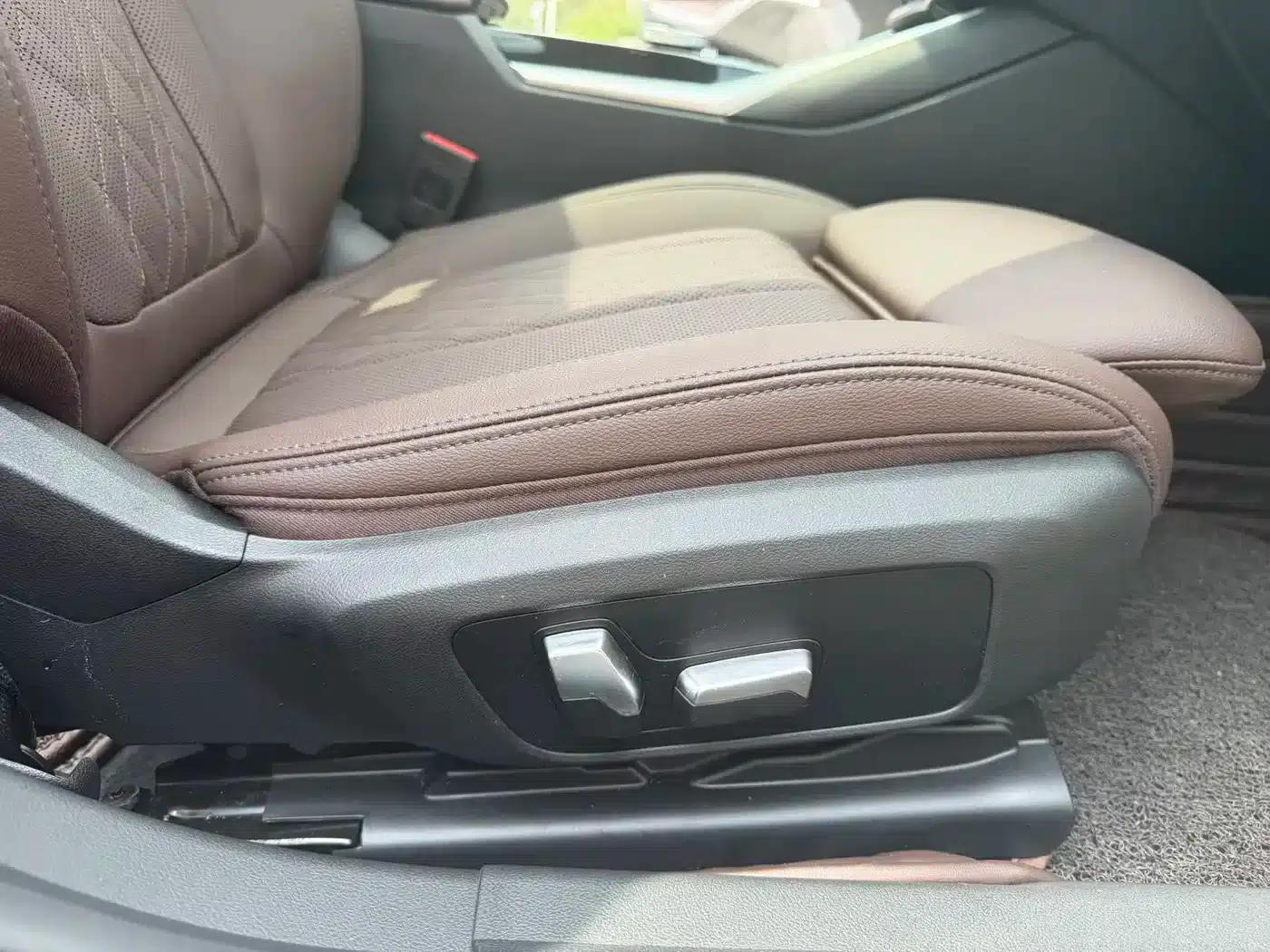 2023 BMW 3 Series 320Li M Sport Package — миниатюра 21