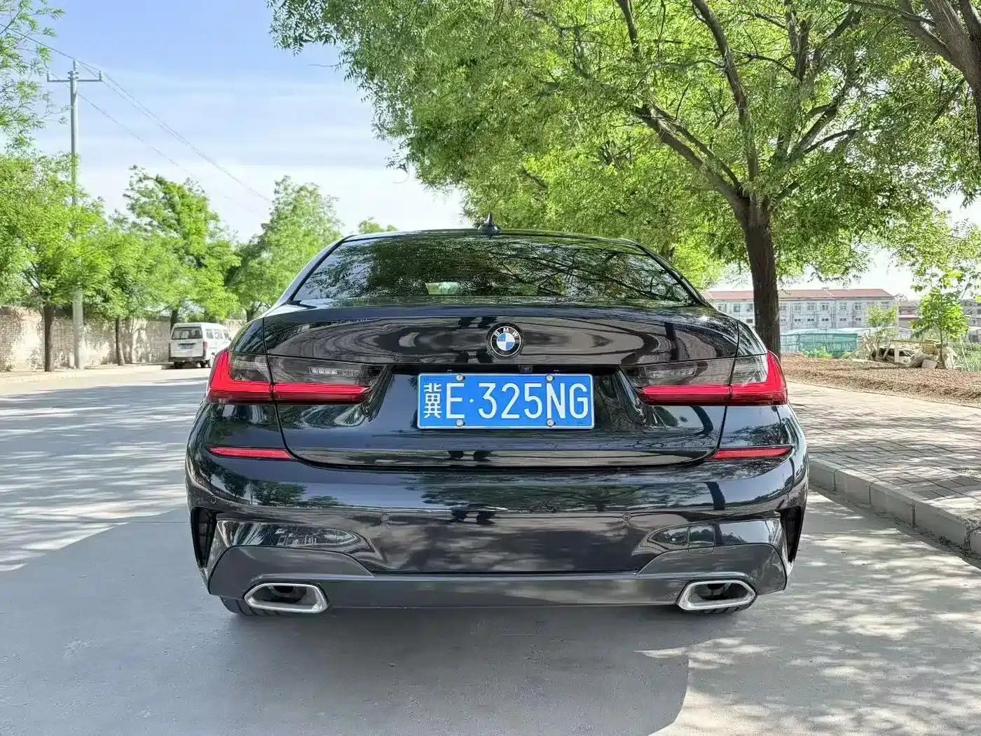 2022 BMW 3 Series 325i M Sport Shadow Edition — миниатюра 7