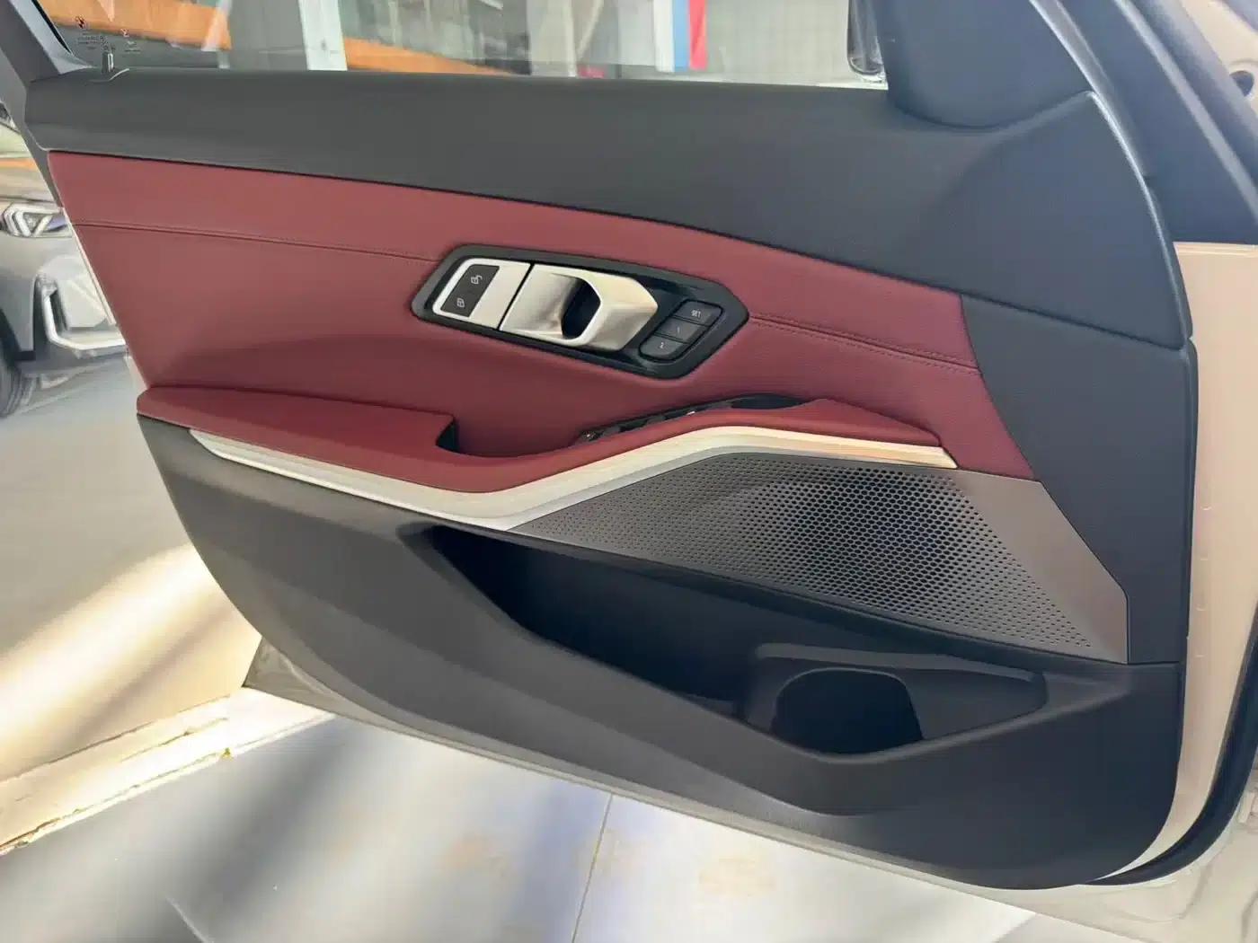 2023 BMW 3 Series 320Li M Sport Package — миниатюра 16