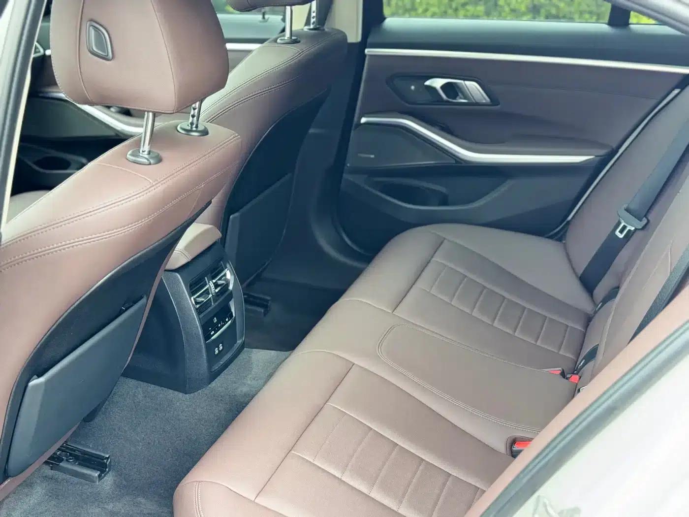 2020 BMW 3 Series Facelift 325i M Sport Shadow Edition — миниатюра 15