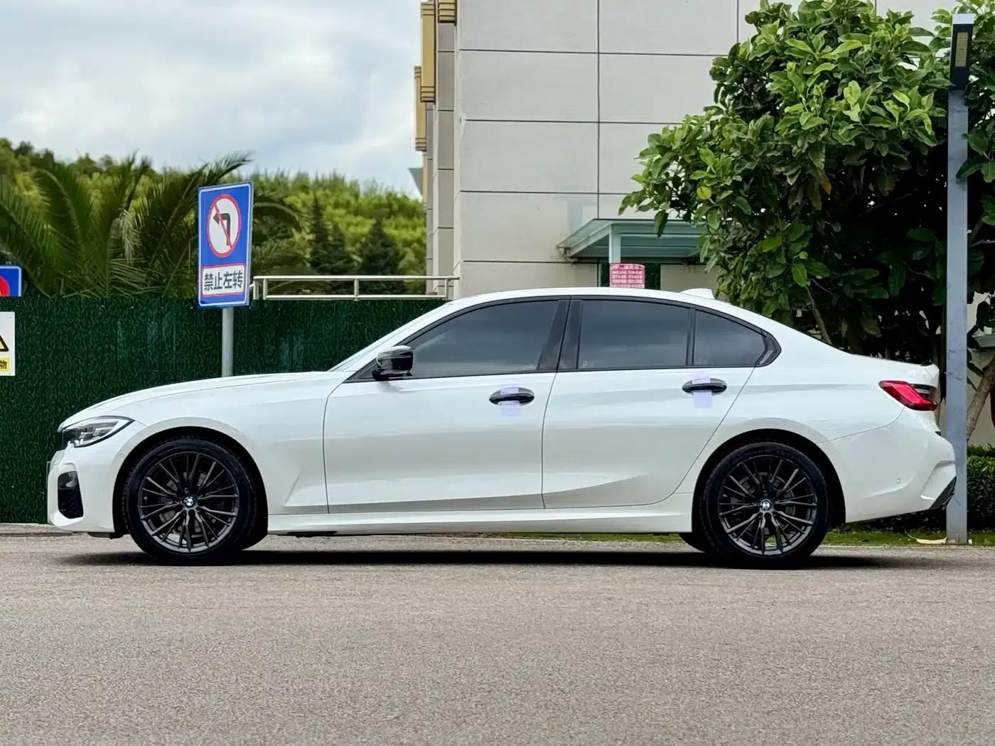 2020 BMW 3 Series Facelift 325i M Sport Shadow Edition — миниатюра 10