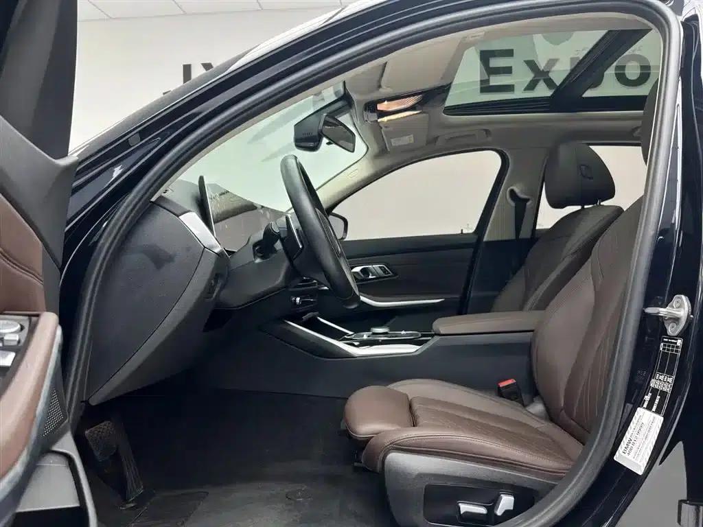 2023 BMW 3 Series 320Li M Sport Package — миниатюра 13