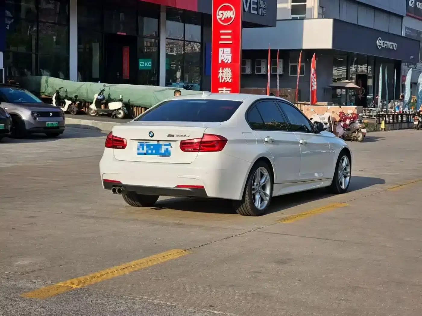 2019 BMW 3 Series 320i M Sport Package — миниатюра 4