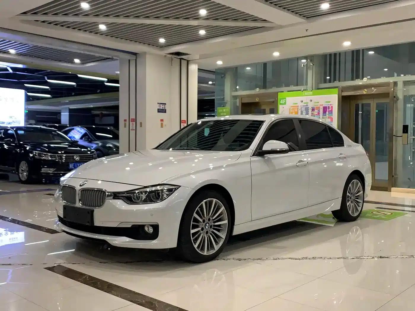 BMW 3 Series 2019 320Li Fashion Edition — миниатюра 1