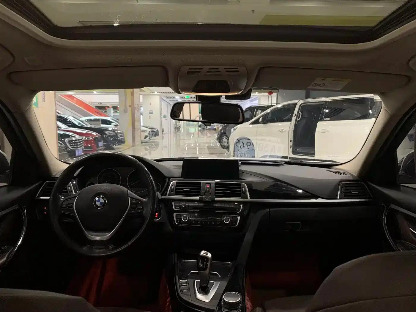 BMW 3 Series 2019 320Li Fashion Edition — миниатюра 5