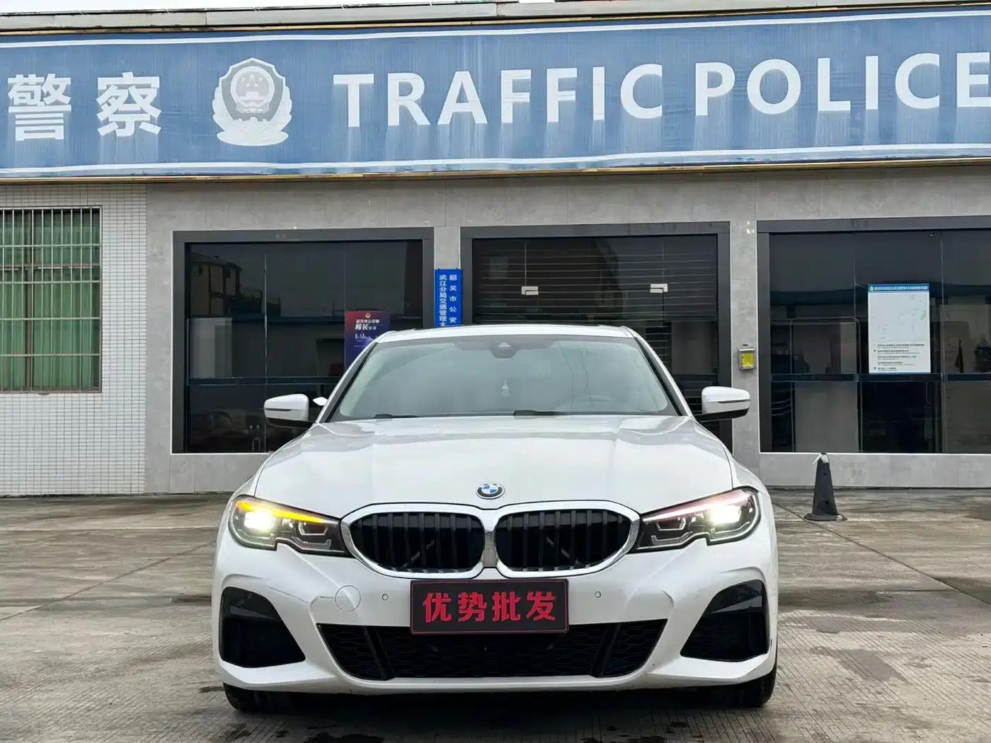 2021 BMW 3 Series 325Li M Sport Package — миниатюра 2
